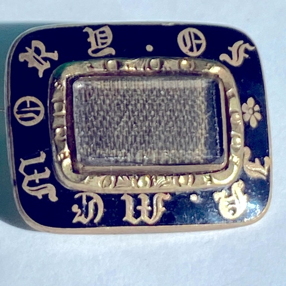 Victorian Mourning Jewelry Pin - Picture 2 of 12